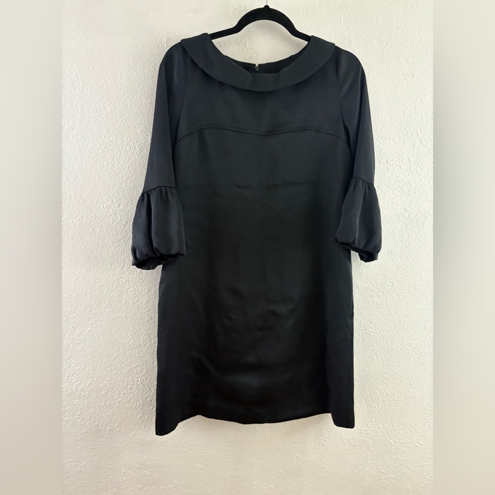 Valencia black ruffle 3/4 sleeve pockets on side dress size 4